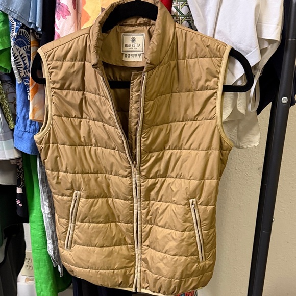 Beretta Women's Tan Quilted Vest - Picture 3 of 5
